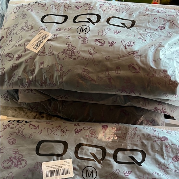 OQQ Black Jumpsuit wide leg - Picture 2 of 6